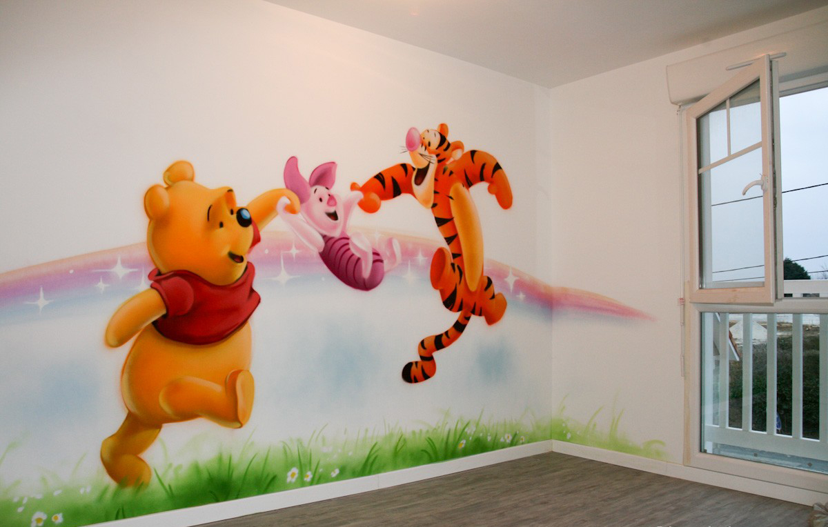 Vẽ tranh tường cho phòng trẻ sơ sinh 